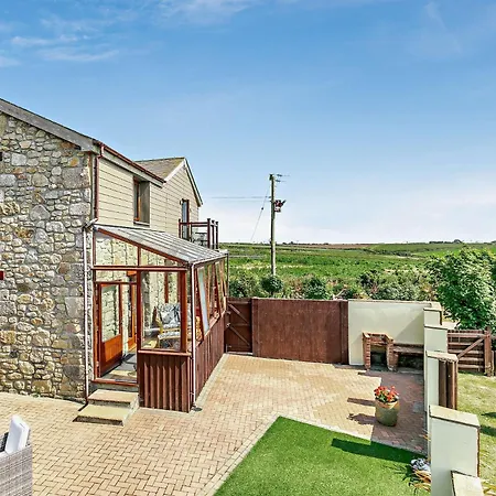 2 Bed In Sennen 41427 Holiday home